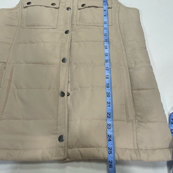VTG Tudor Puffy Vest Faux Fur Khaki Snap Buttons Pockets Hunter Tan Neutral - Picture 13 of 13